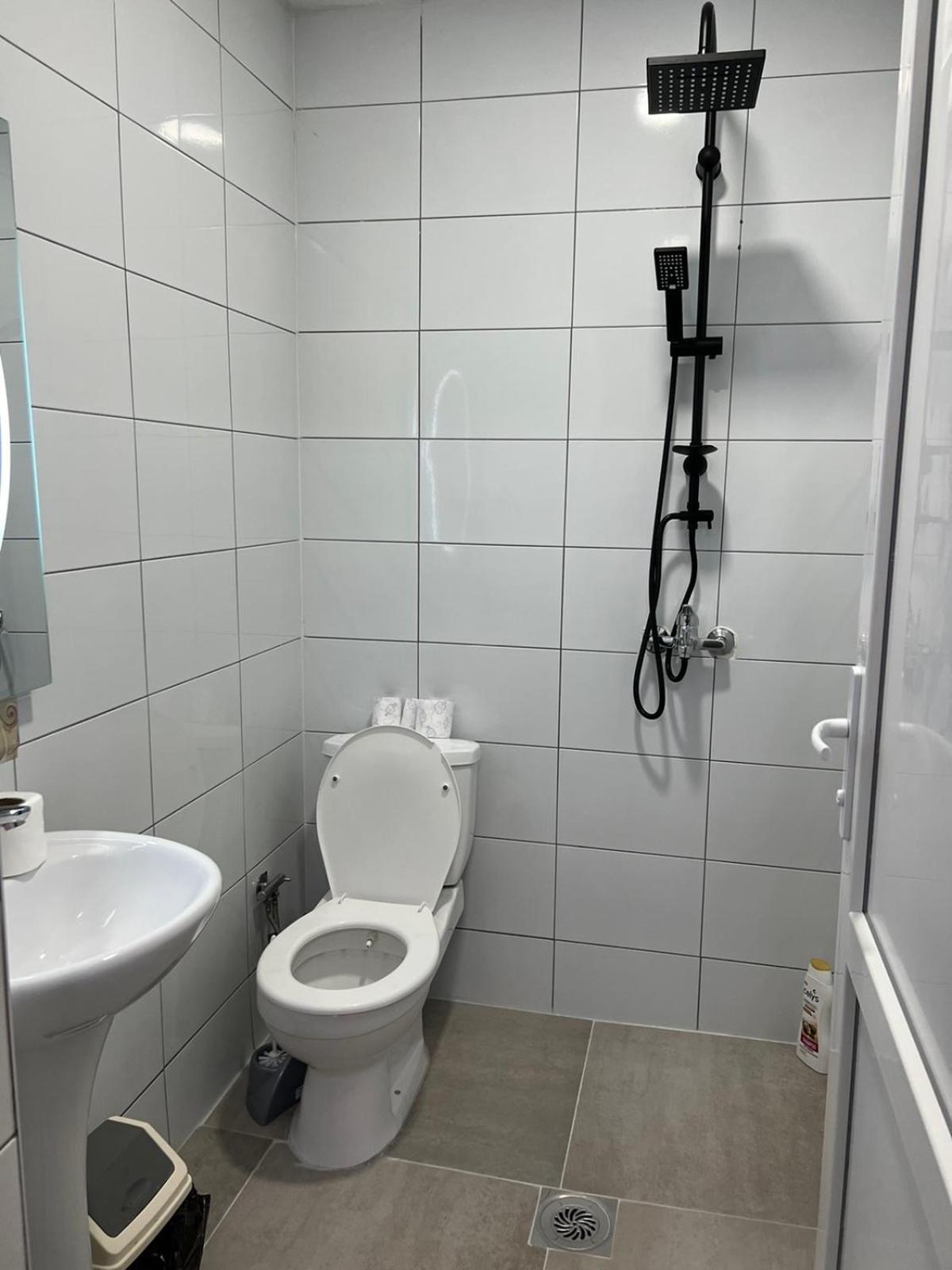 Hotelwhite Gjilan Dış mekan fotoğraf